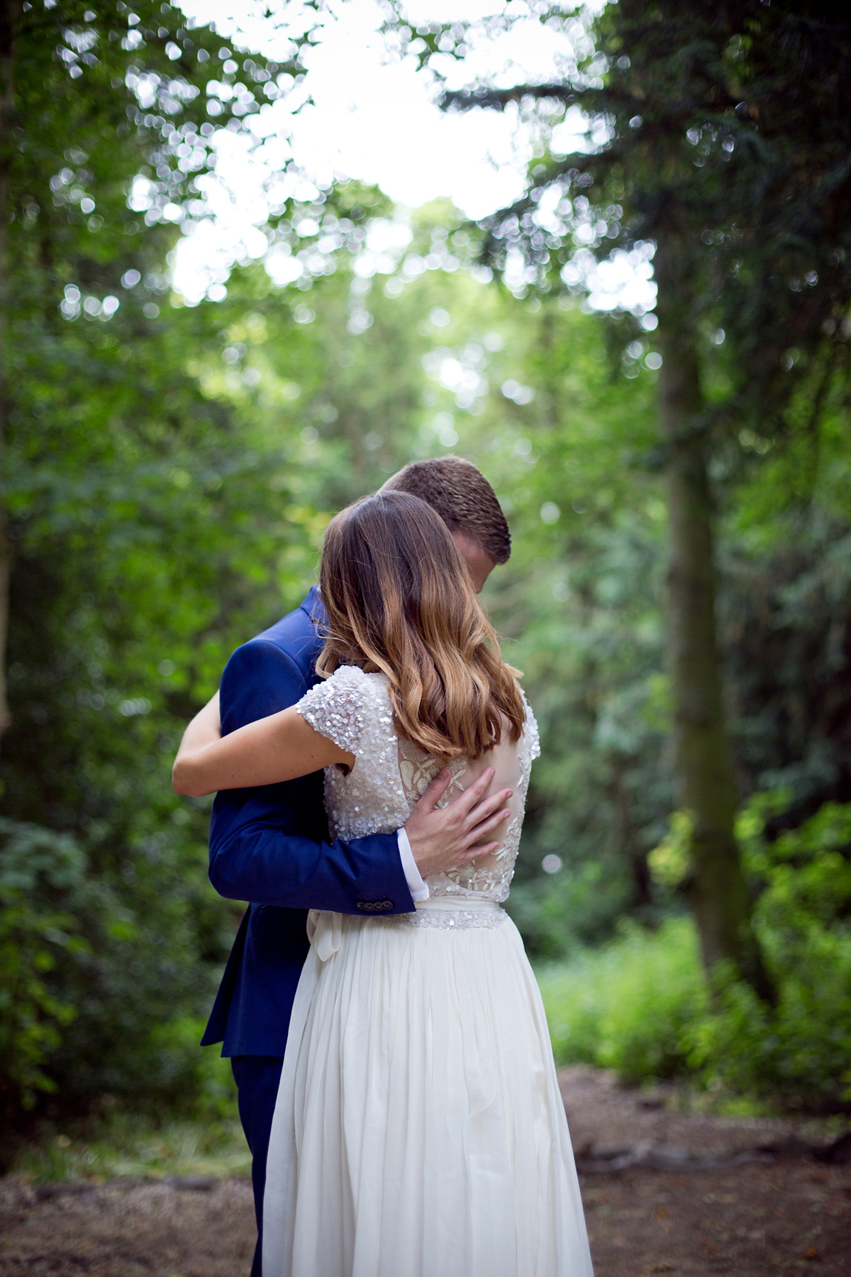 karen willis sequin wedding dress 36 1 - A Sequin Karen Willis Holmes Gown for a Colourful Wedding in the Countryside karen willis sequin wedding dress 36 1