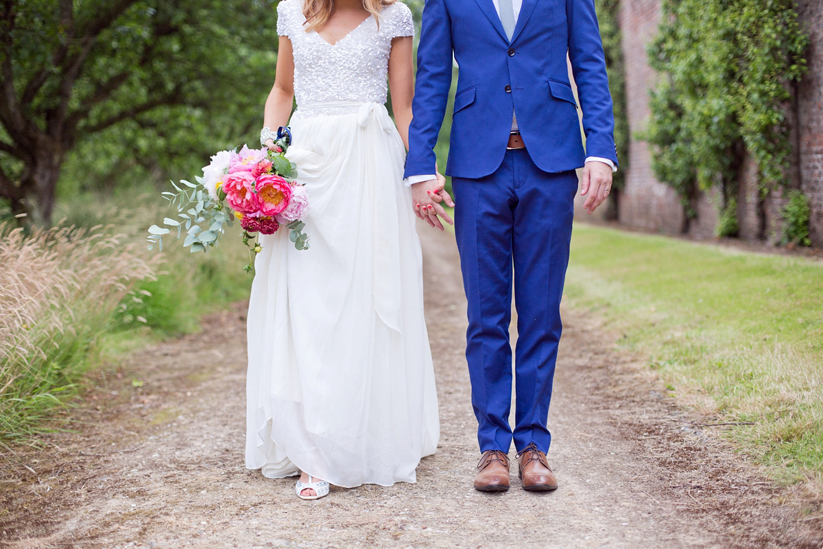 karen willis sequin wedding dress 39 1 - A Sequin Karen Willis Holmes Gown for a Colourful Wedding in the Countryside karen willis sequin wedding dress 39 1