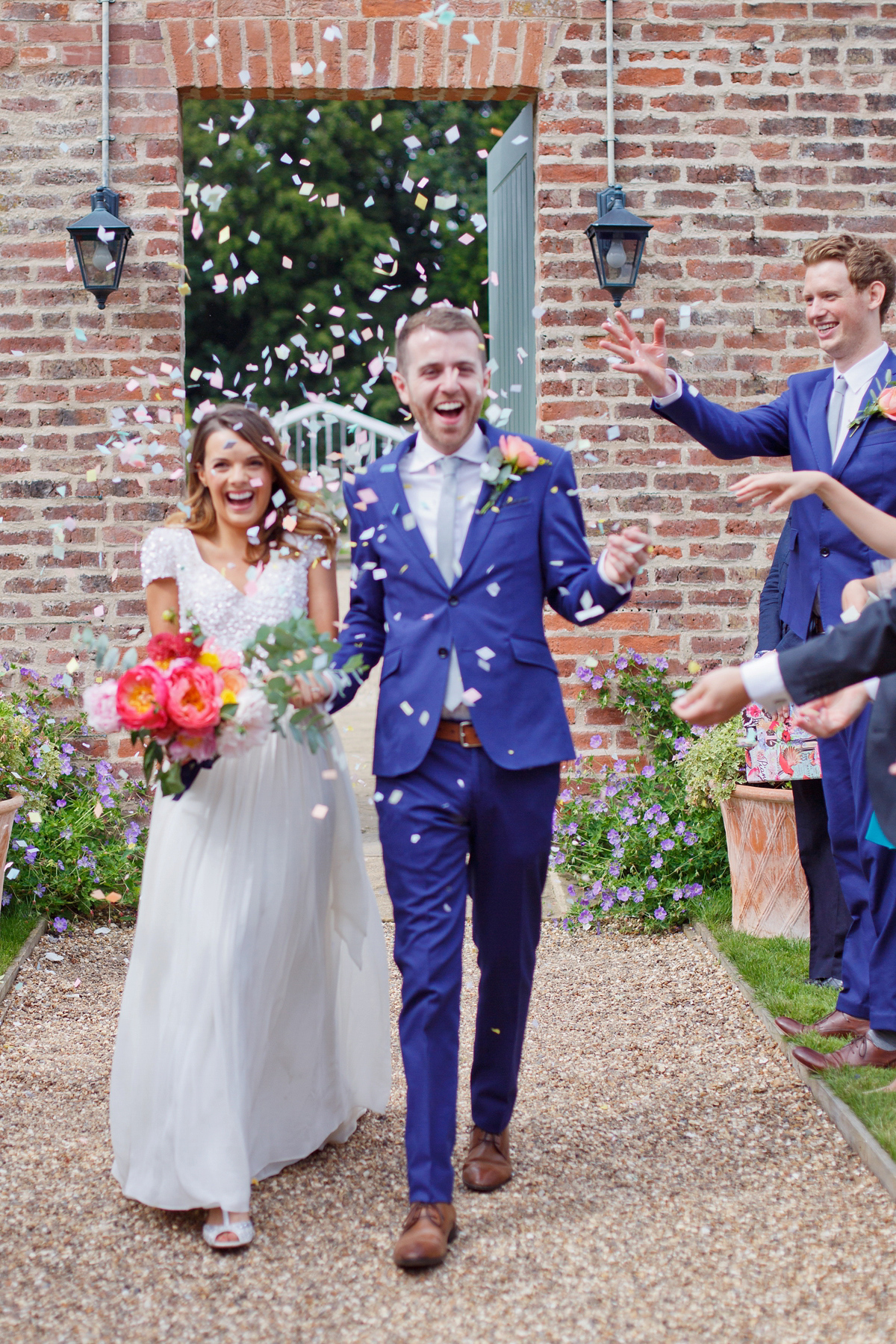 karen willis sequin wedding dress 48 1 - A Sequin Karen Willis Holmes Gown for a Colourful Wedding in the Countryside karen willis sequin wedding dress 48 1