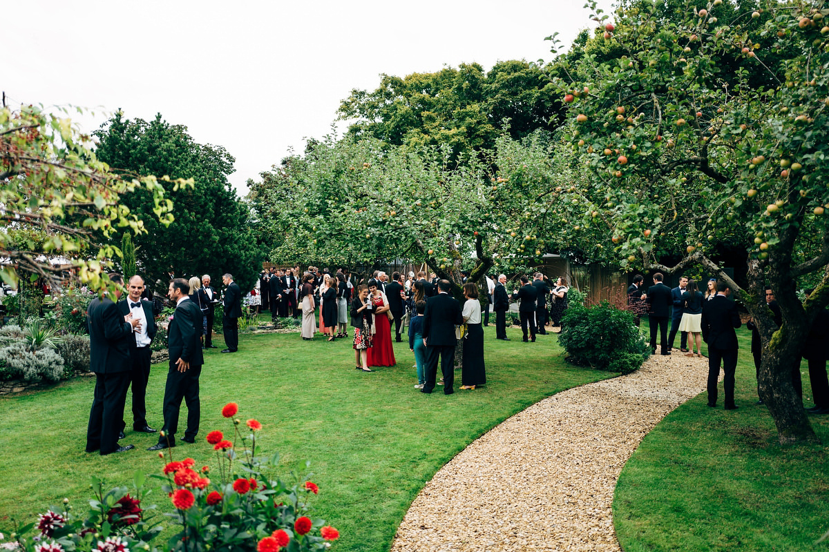 ritva westenius back garden wedding at home 29 1