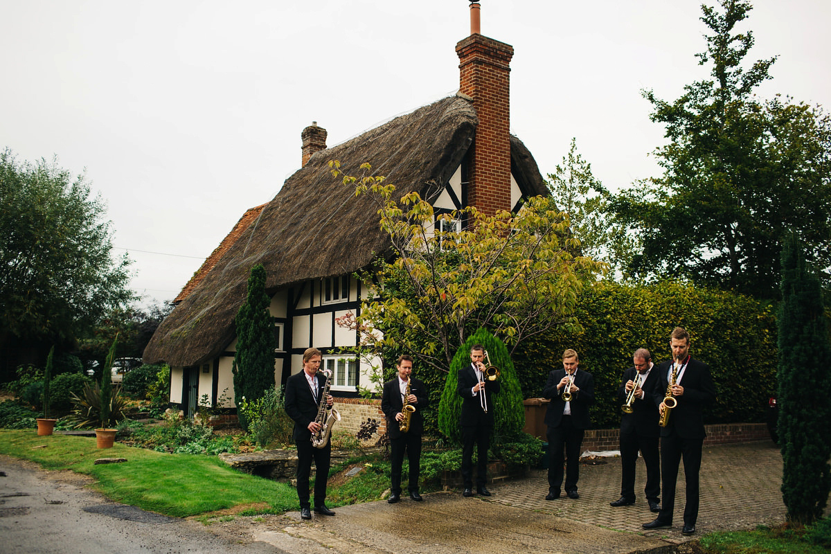 ritva westenius back garden wedding at home 34 1