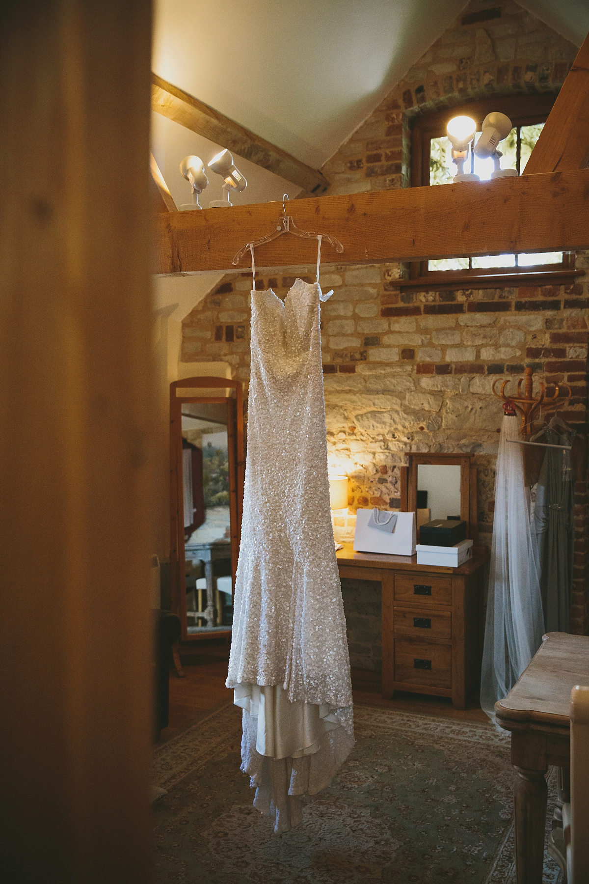 karen willis holmes bride barn wedding 55 1