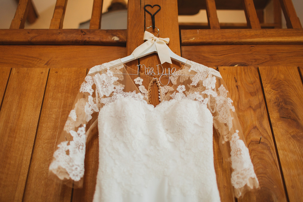 pronovias elegant cotswolds wedding 15 1 - A St Patrick by Pronovias Gown for an Elegant And Rustic Cotswolds Wedding pronovias elegant cotswolds wedding 15 1