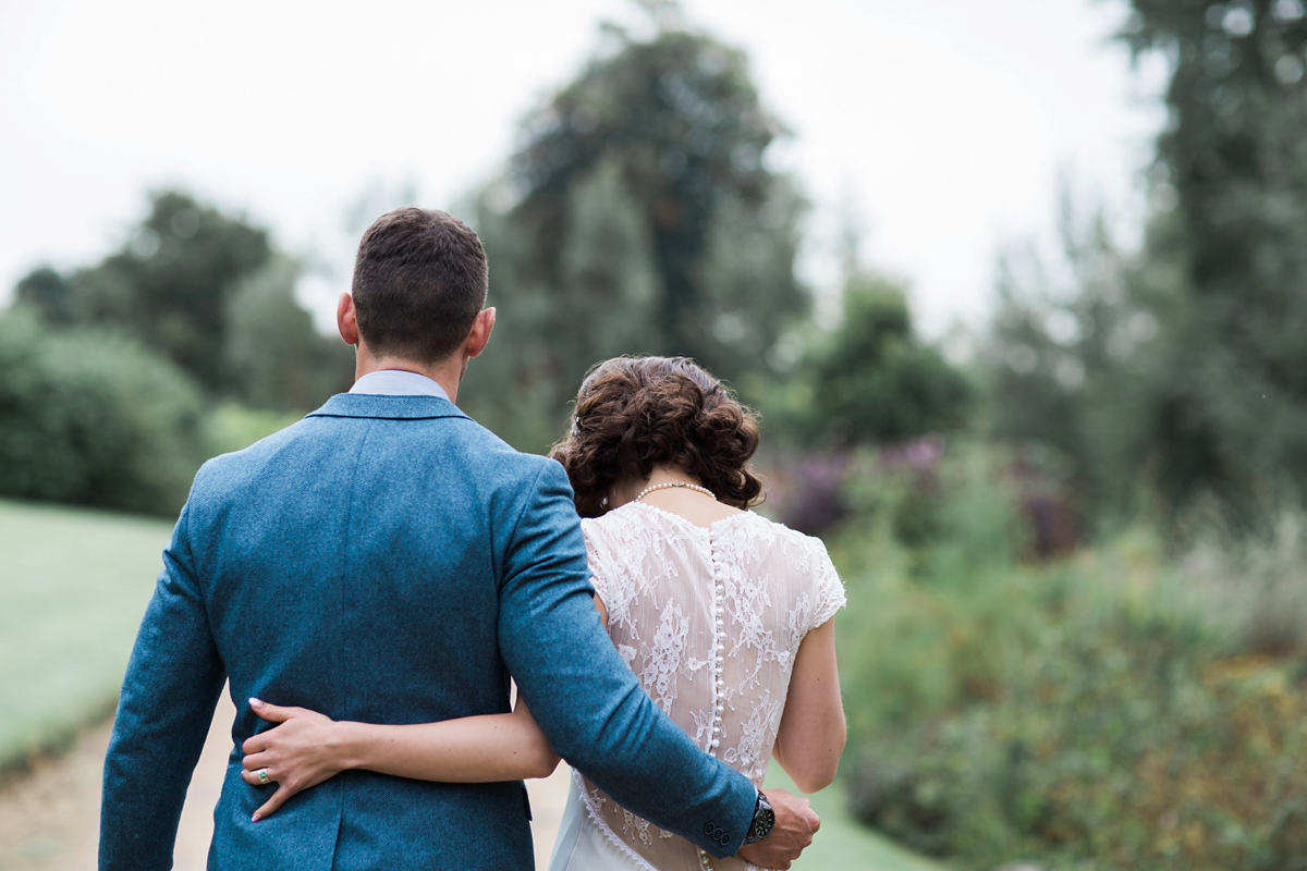 Kobus Dippenaar country house wedding 15 1 - Kobus Dippenaar Silk And Lace For A Rainy Day Country House Wedding Kobus Dippenaar country house wedding 15 1