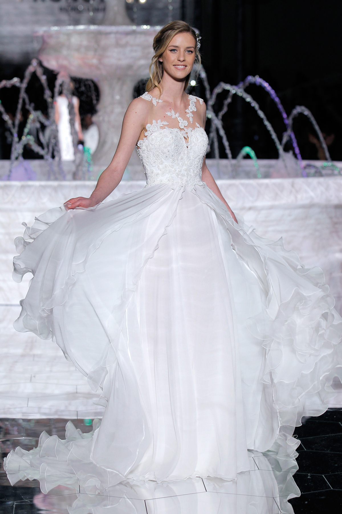 PRONOVIAS FASHION SHOW Risal