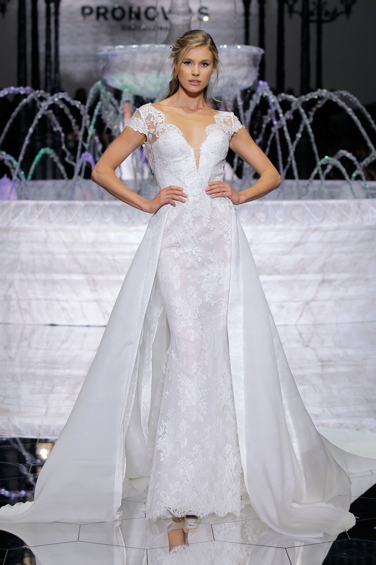 PRONOVIAS FASHION SHOW Ritmo