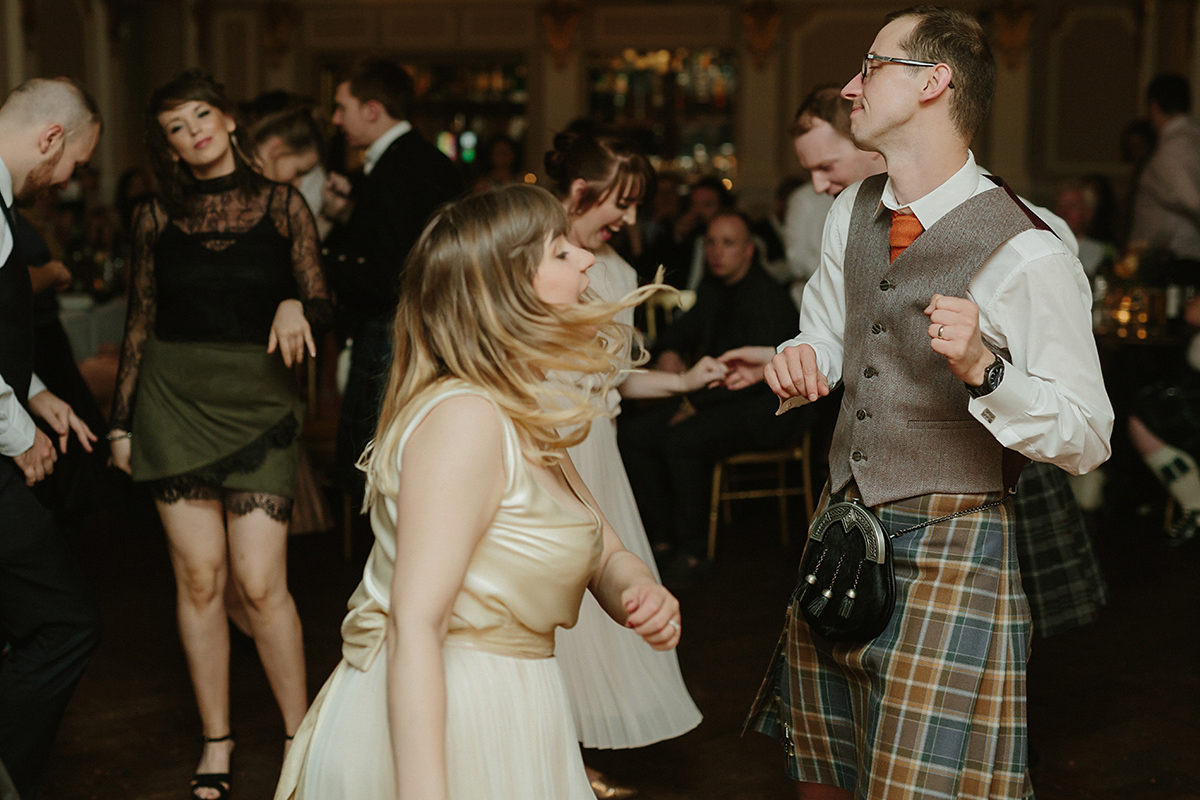 flowery wedding scotland 5 1