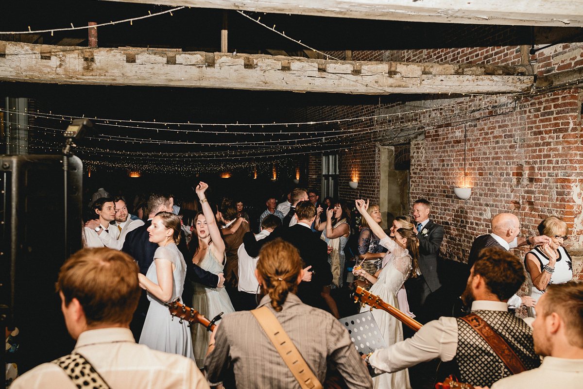 rustic relaxed elegant barn wedding 47 1