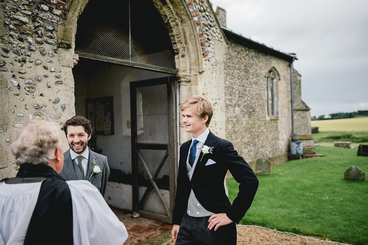 rustic relaxed elegant barn wedding 5 1