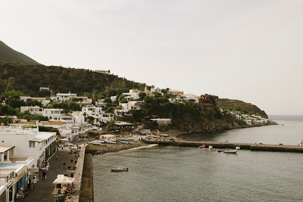 Thierry JOUBERT Photography Martha Alastairs Wedding PANAREA Island 025 1