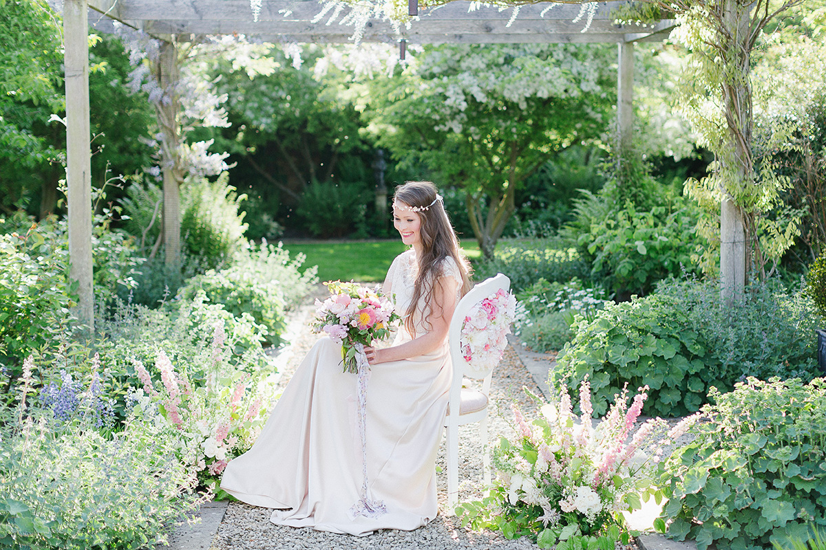 Wickham House wedding ilaria petrucci photography 181 - Ideas and Inspiration for an Elegant English Country Garden Wedding Wickham House wedding ilaria petrucci photography 181