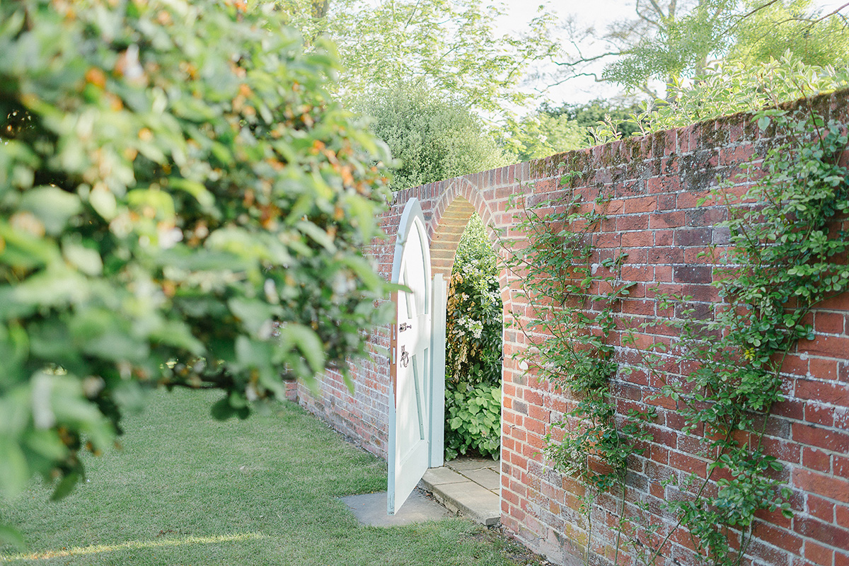 Wickham House wedding ilaria petrucci photography 218 - Ideas and Inspiration for an Elegant English Country Garden Wedding Wickham House wedding ilaria petrucci photography 218