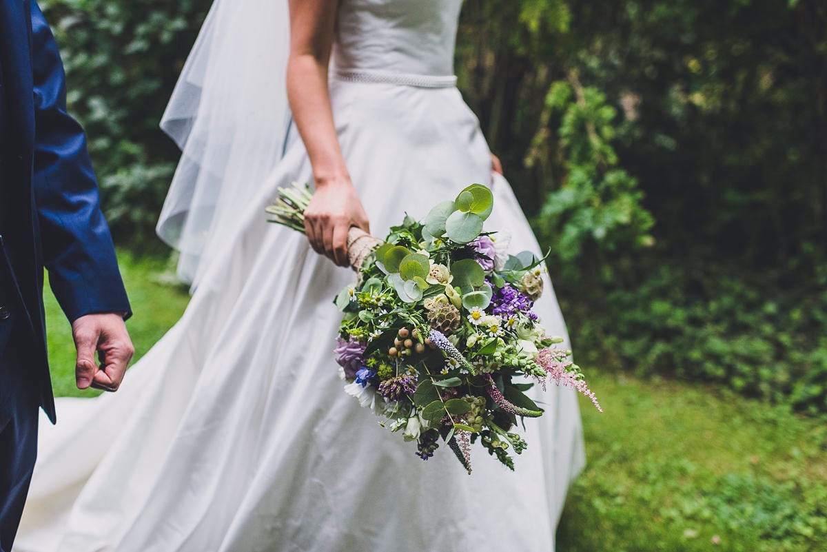 alan hannah dress cripps barn wedding 43