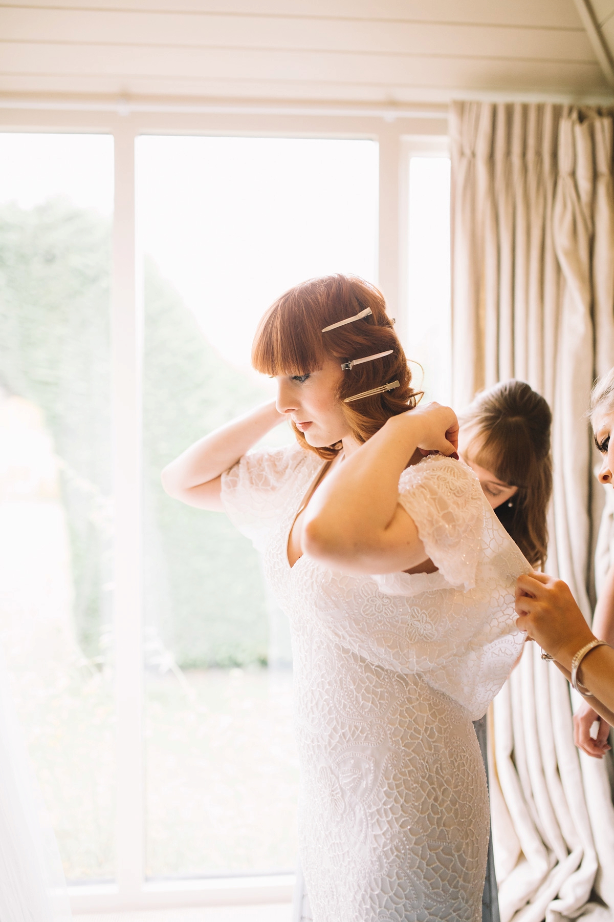 Bride Zoey wore a 1920’s inspired beaded Eliza Jane Howell gown. Images by Cat Lane Photography.