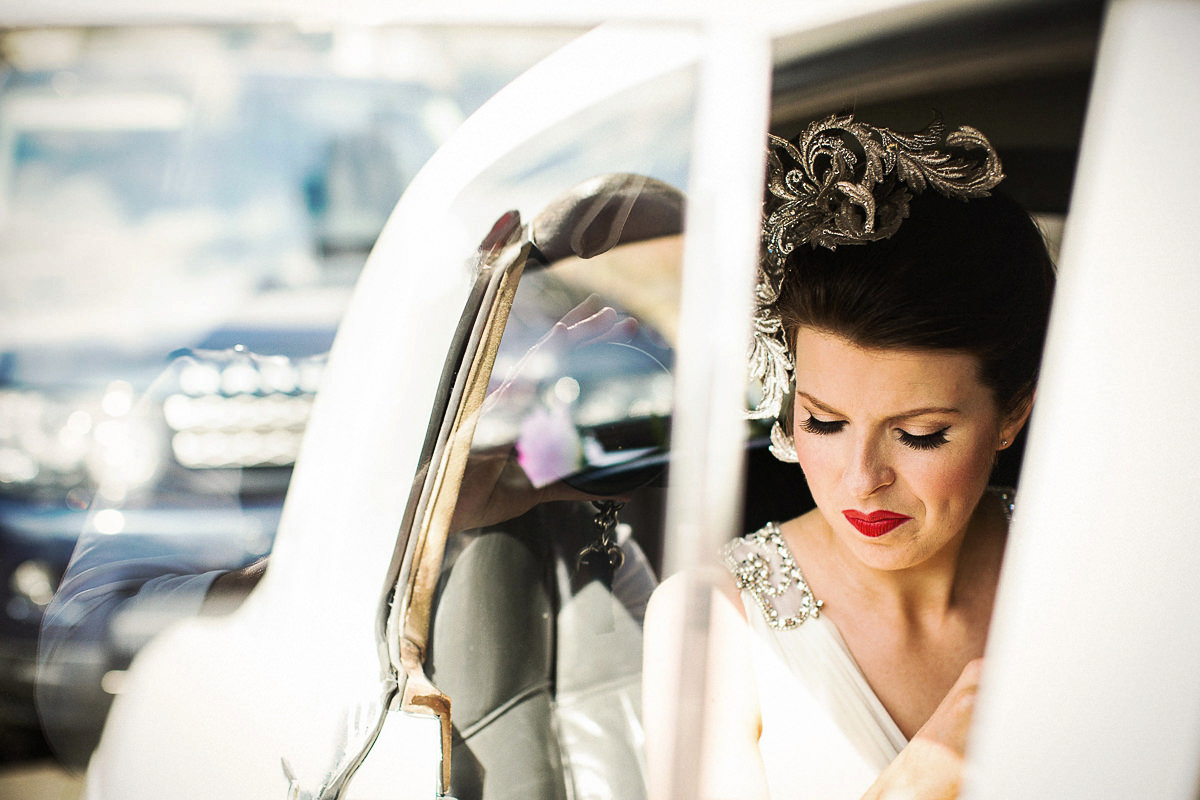 A Jenny Packham Gown and Philip Treacy Headpiece for an Old Hollywood ...