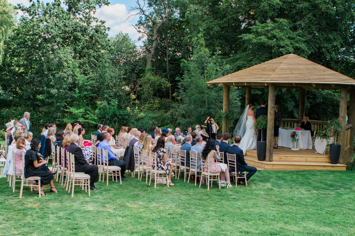 Amanda Karen Photography outdoor wedding ceremony 2