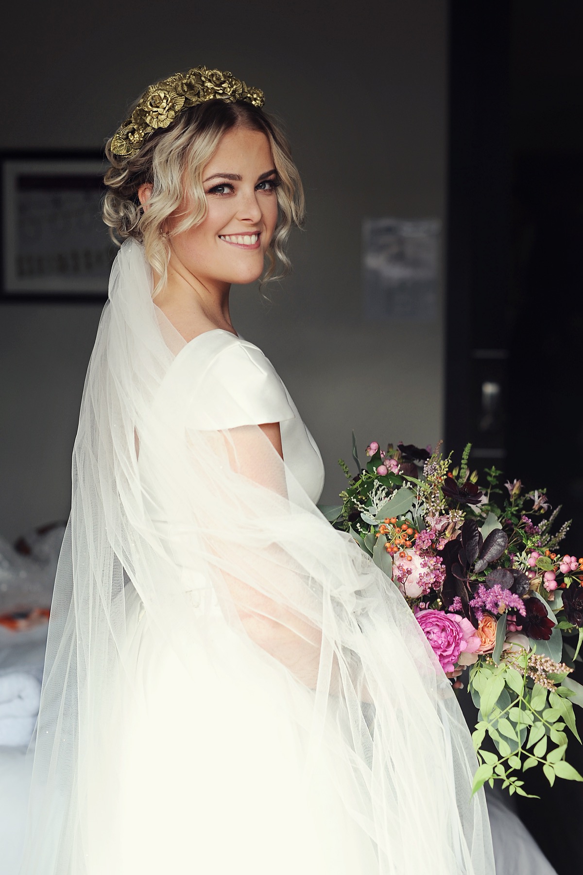 karen willis holmes bride 13 - Bridal Separates by Karen Willis Holmes for 'Classic with a Modern Twist' Wedding karen willis holmes bride 13