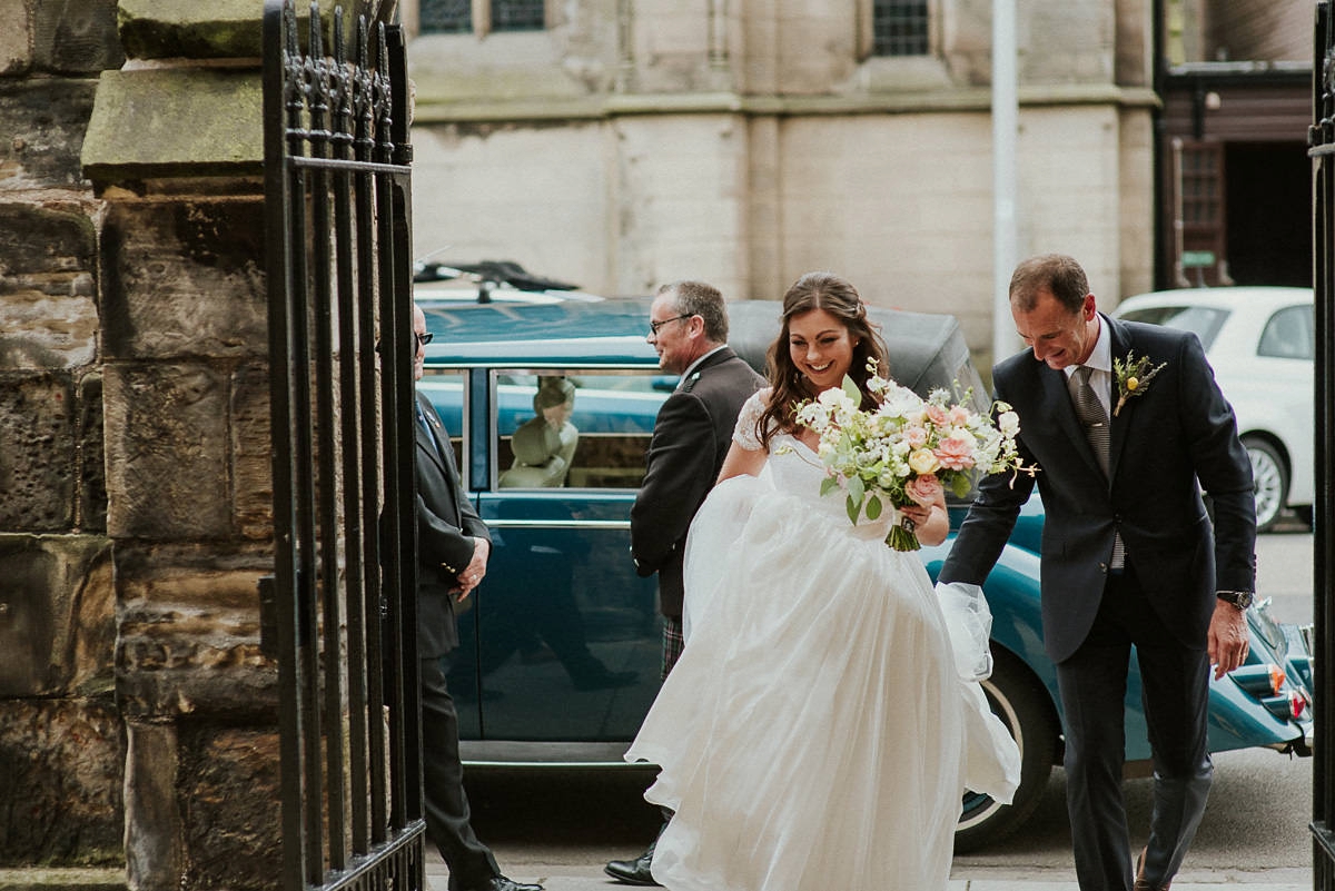 naomi neoh bride rustic barn wedding 13