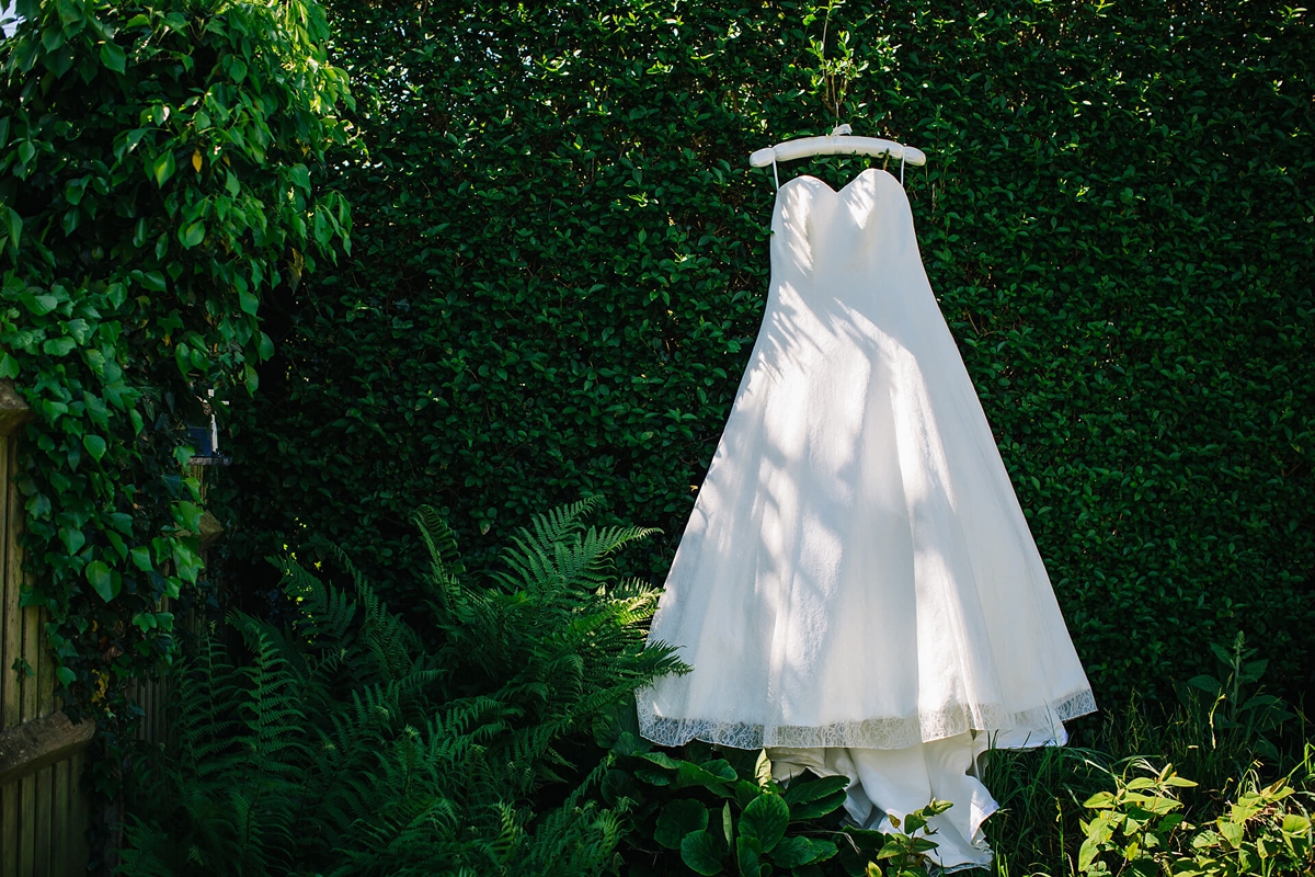 stephanie allin farmyard wedding 4 - A Lace Stephanie Allin Gown For A Farmyard Inspired Wedding stephanie allin farmyard wedding 4