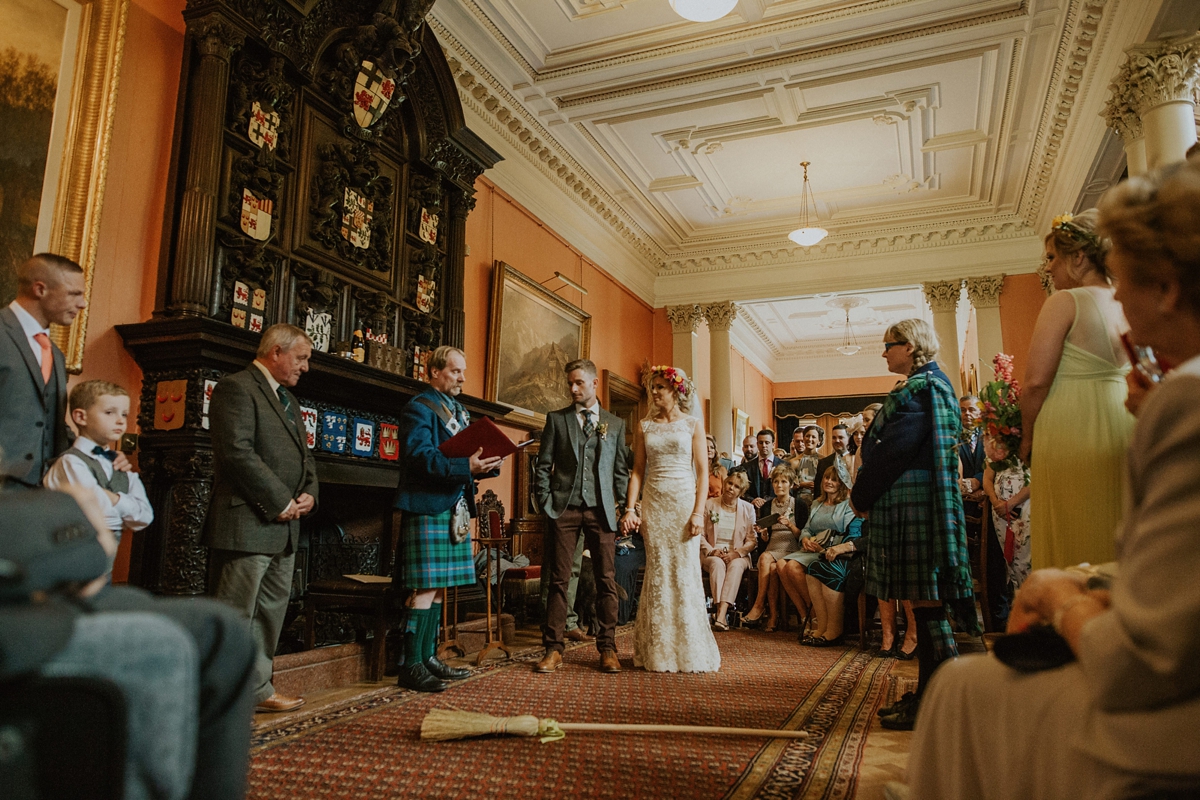 colourful fun scottish handfasting ceremony 42