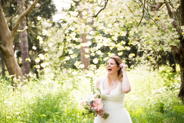 A Lusan Mandongus Dress and Spring Celebration for an Online Dating Love Story