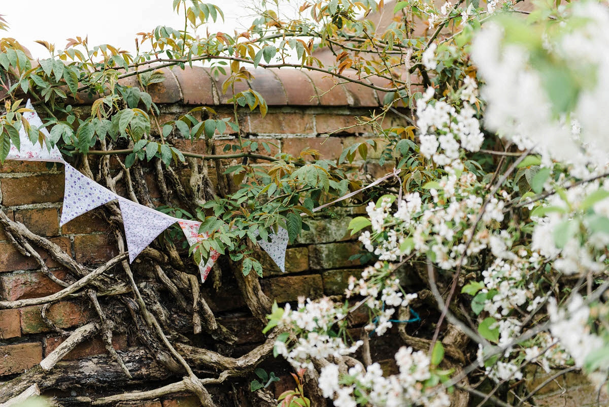 modeca dress english country spring wedding 5