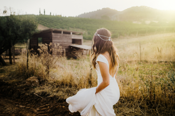 A Glamorous and Free Spirited Portuguese Vineyard Wedding