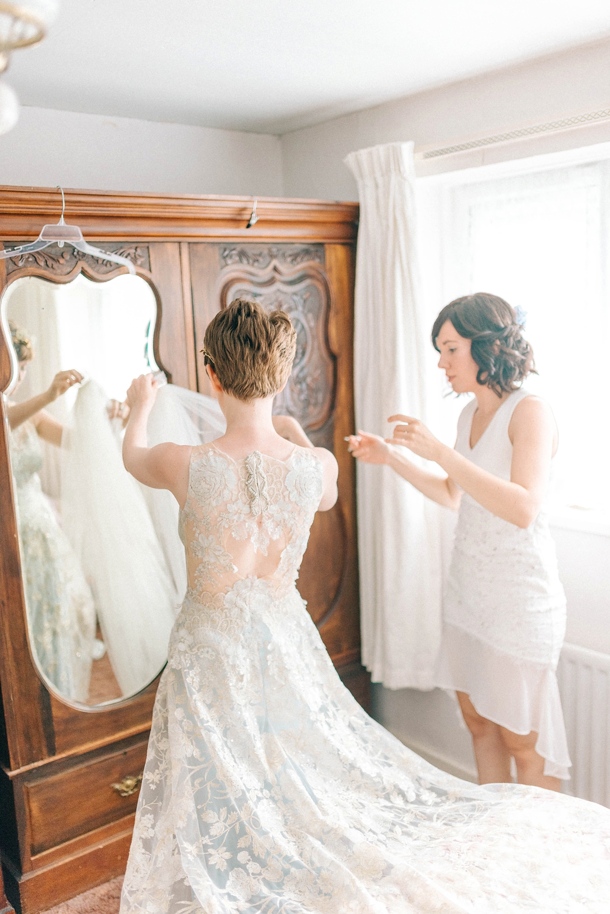 eden claire pettibone delightful village hall wedding 14