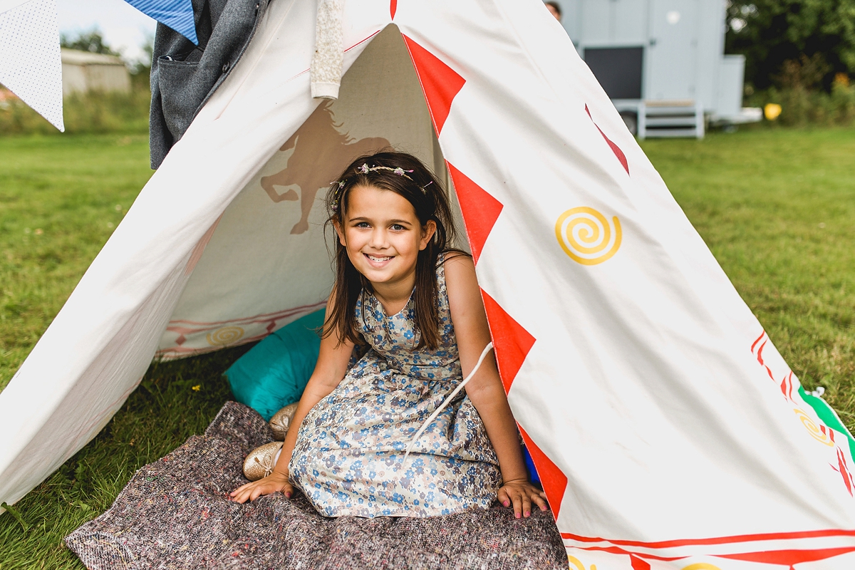 halfpenny london bride fun tipi wedding 37