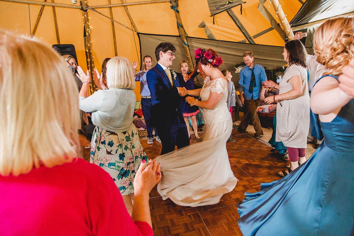 halfpenny london bride fun tipi wedding 51