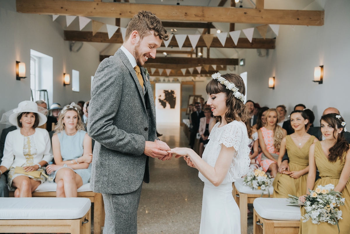 otaduy bride yellow barn wedding 26