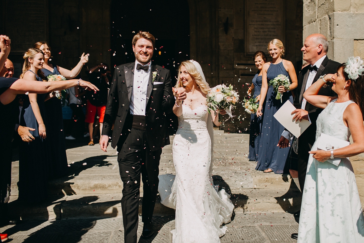 pronovias dolce vita tuscan villa wedding 31