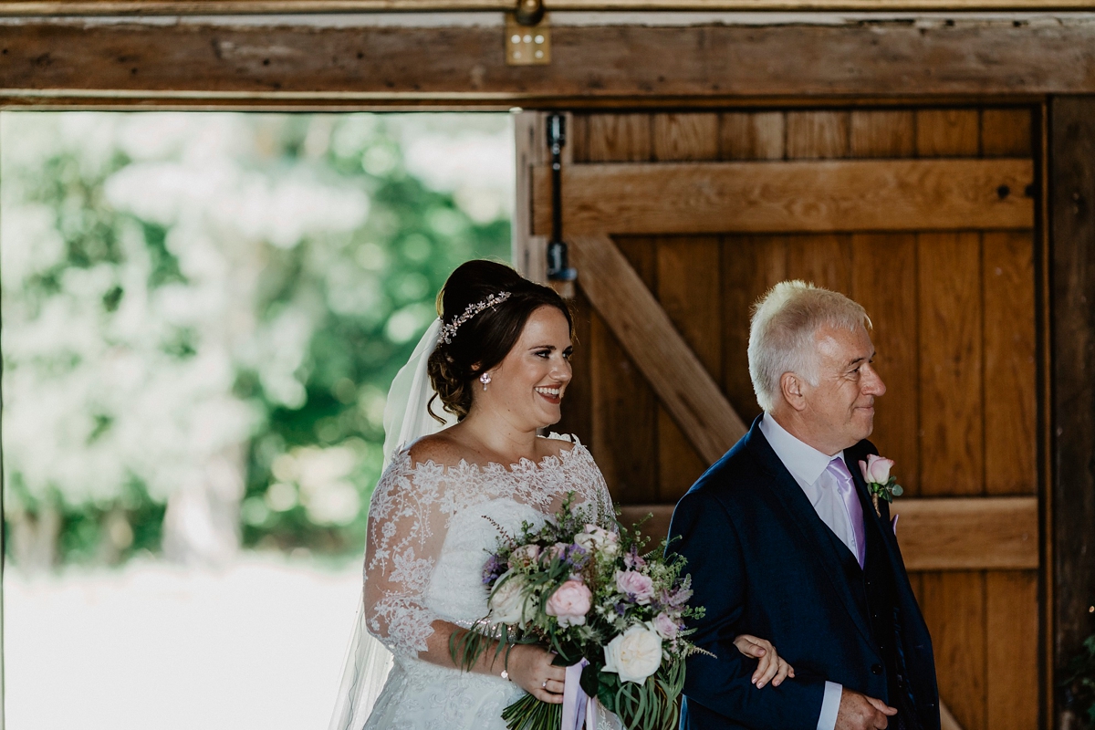 Amanda Wyatt bride barn wedding 31