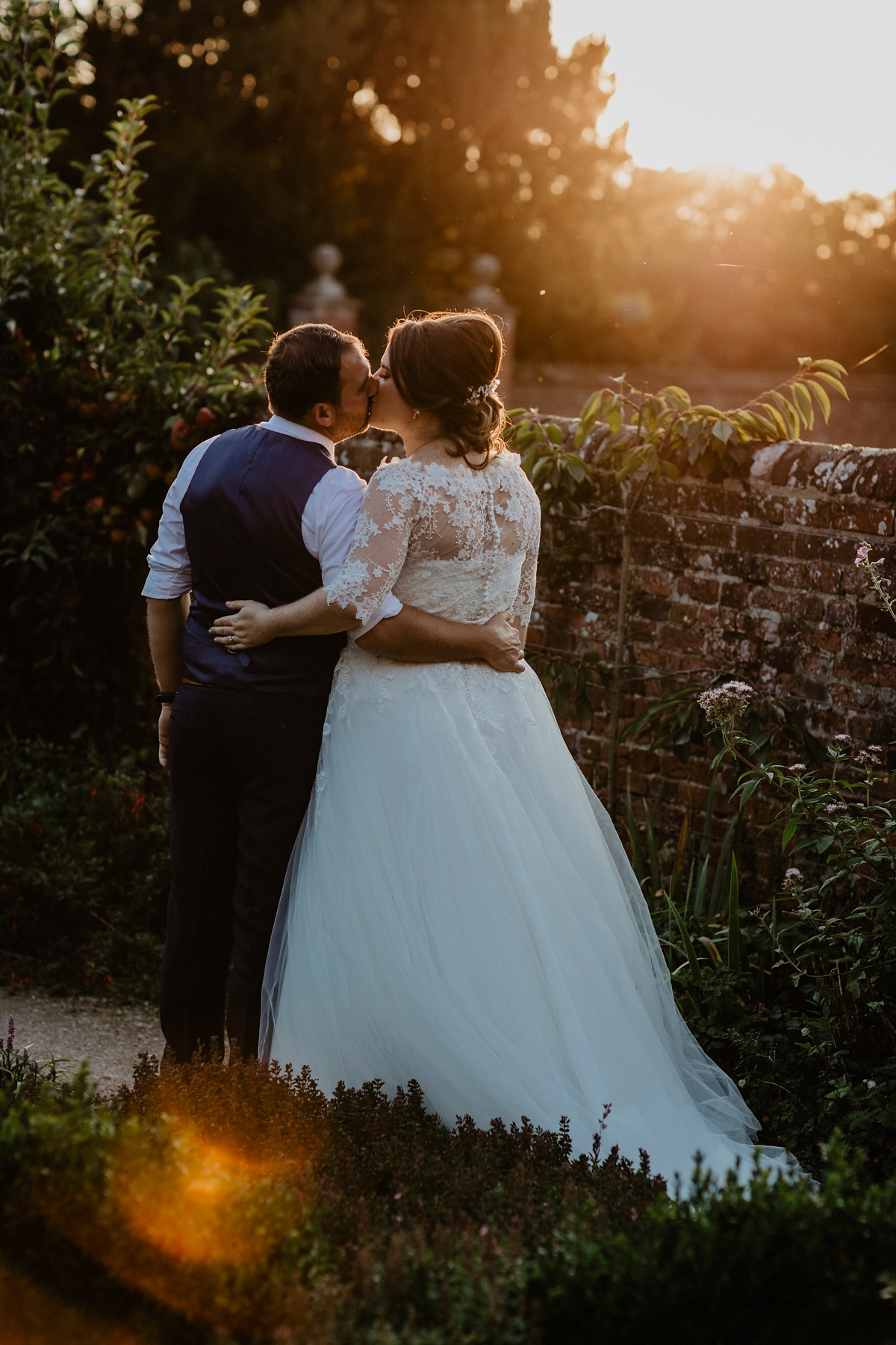 Amanda Wyatt bride barn wedding 69