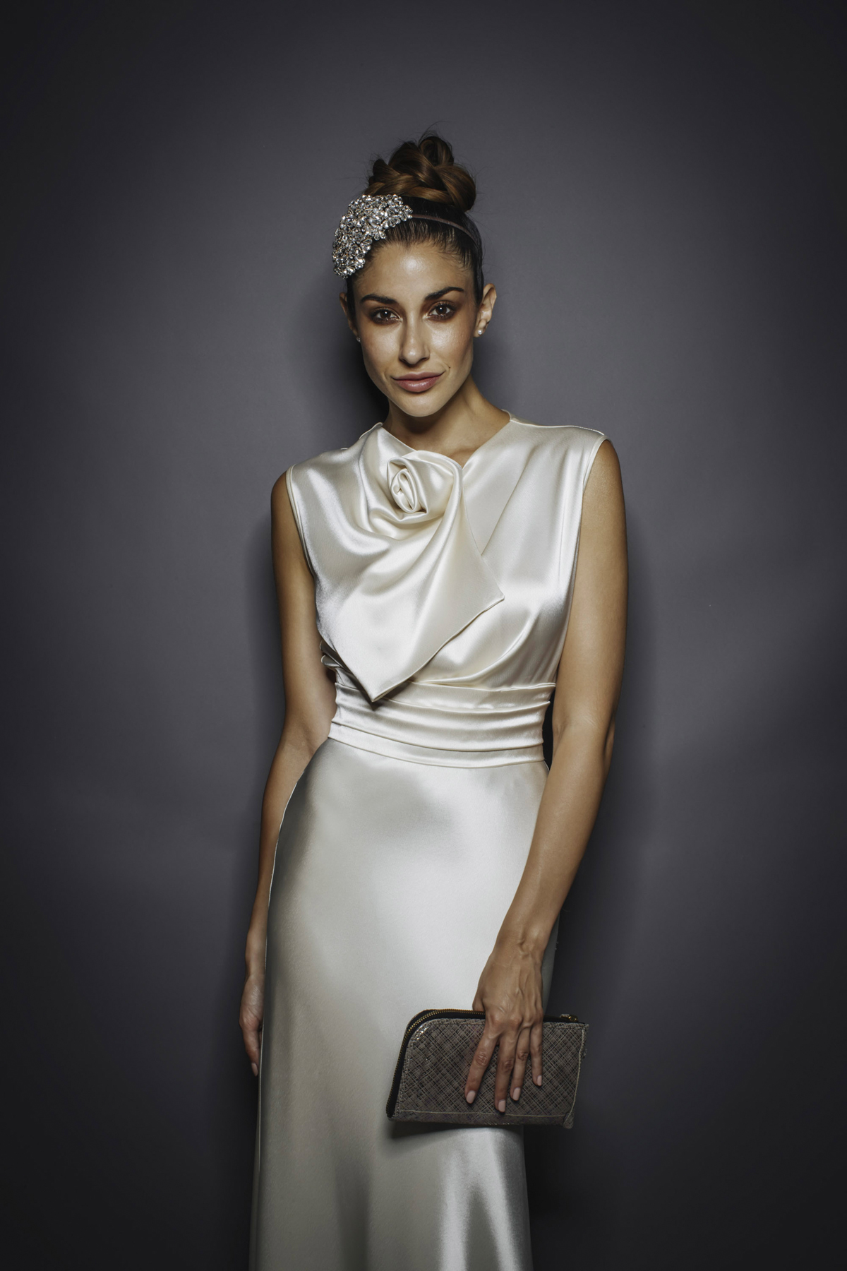 Hackerphotography Glamourous wedding dress studio028Kate David Fielden – Wallis Simpson