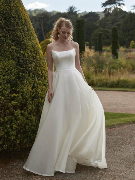 Sassi Holford 2025 bridal collection