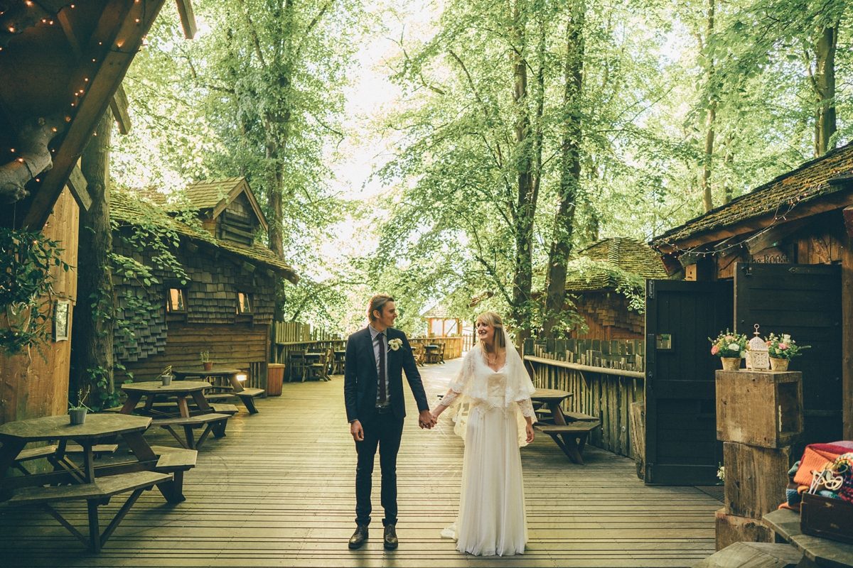 alnwick tree house wedding 15 1