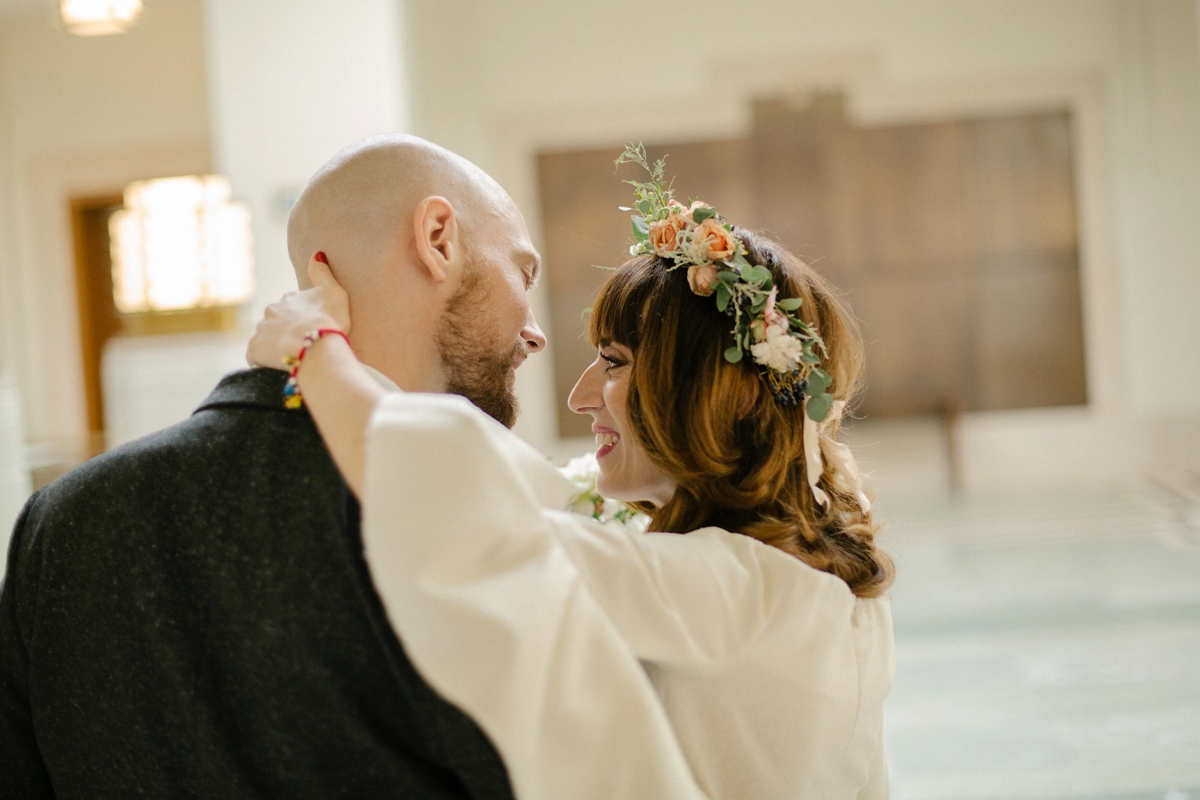 informal modern registry office wedding london 21