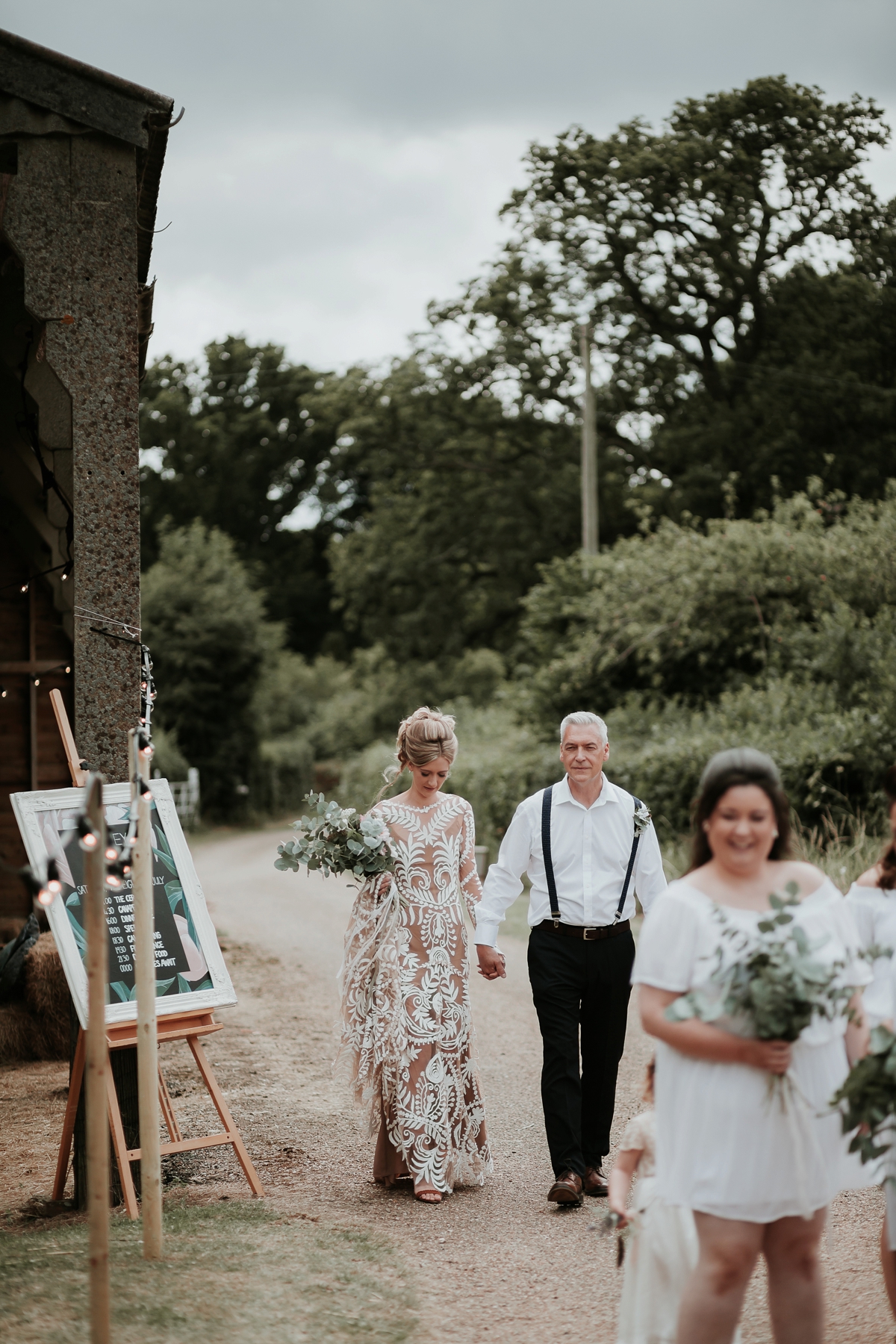 rue de seine dress rustic barn wedding 47