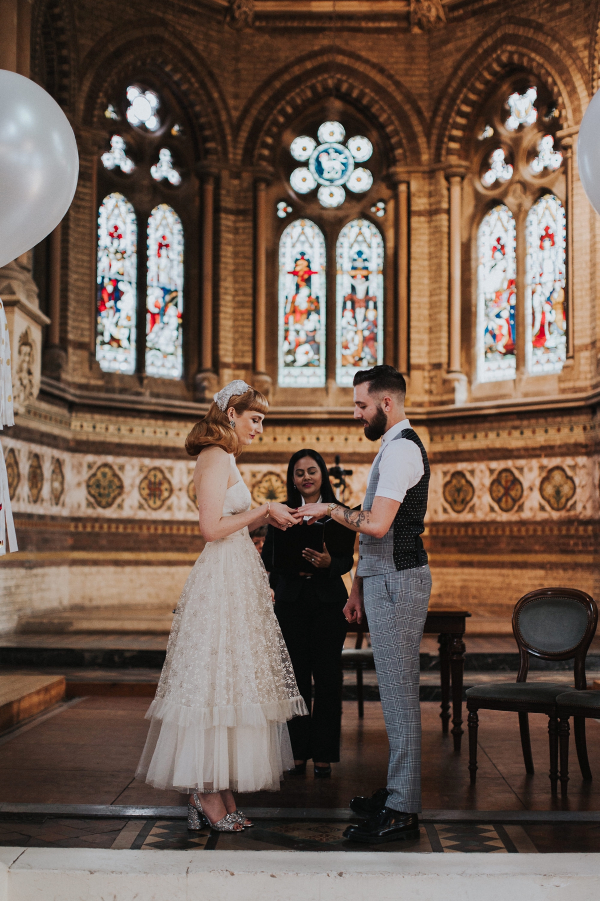 two vintage gowns quirky london wedding 31