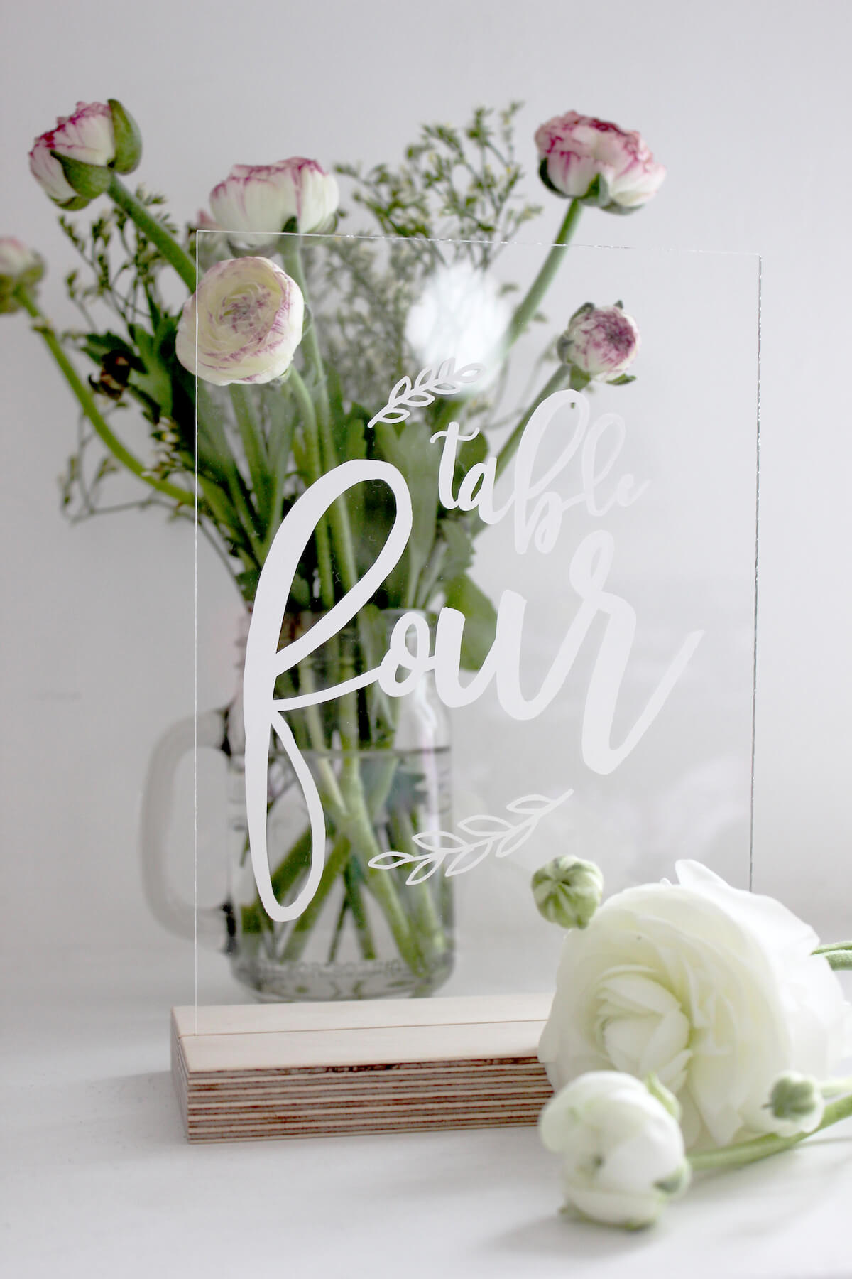 Vicky Perry table setting