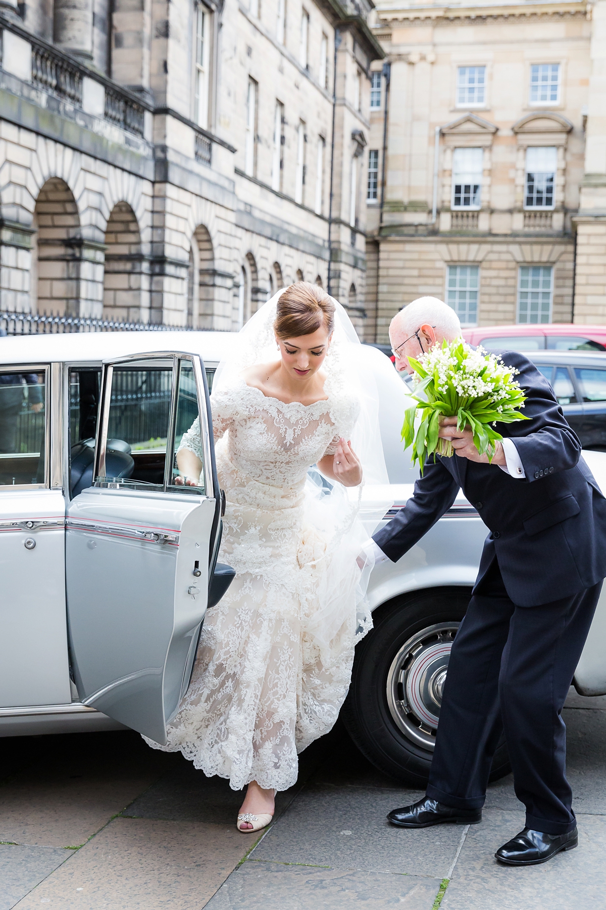 Annasul Y scottish library wedding 14