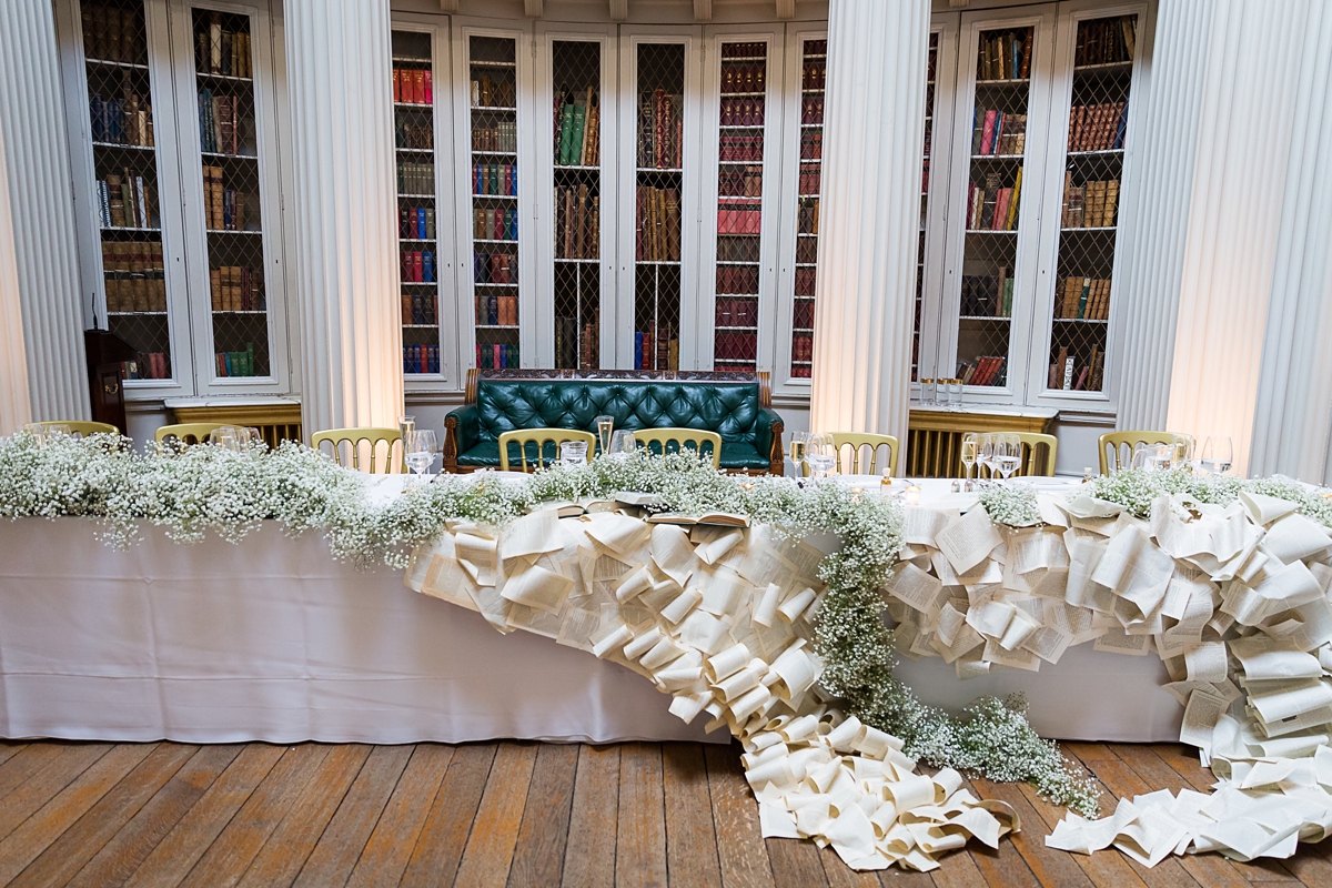 Annasul Y scottish library wedding 32