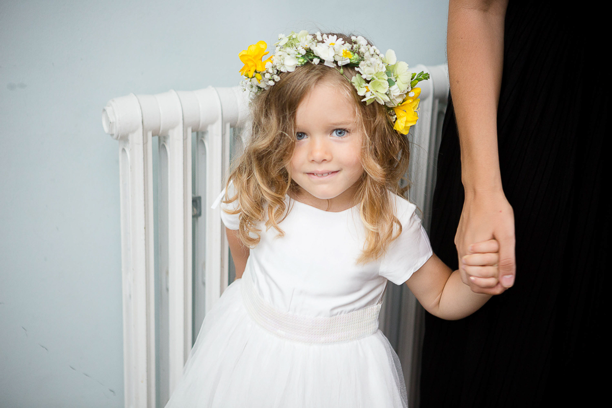 Fallyn Matt 61 - A Minimalist London Wedding Inspired by Geometry And Sparkle Fallyn Matt 61