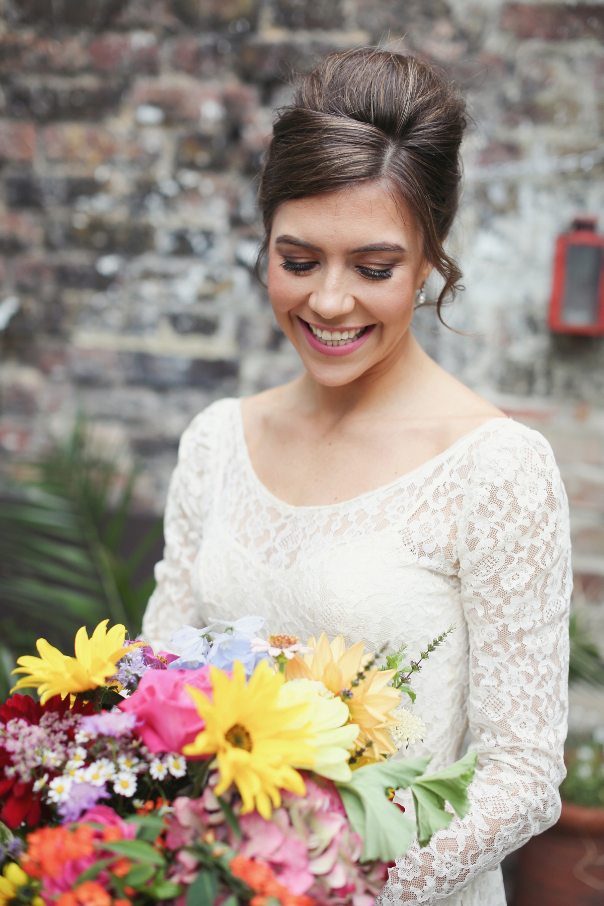 10 A vintage dress and colourful London wedding