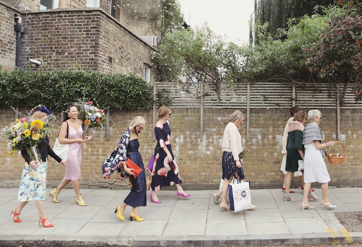 16 A vintage dress and colourful London wedding