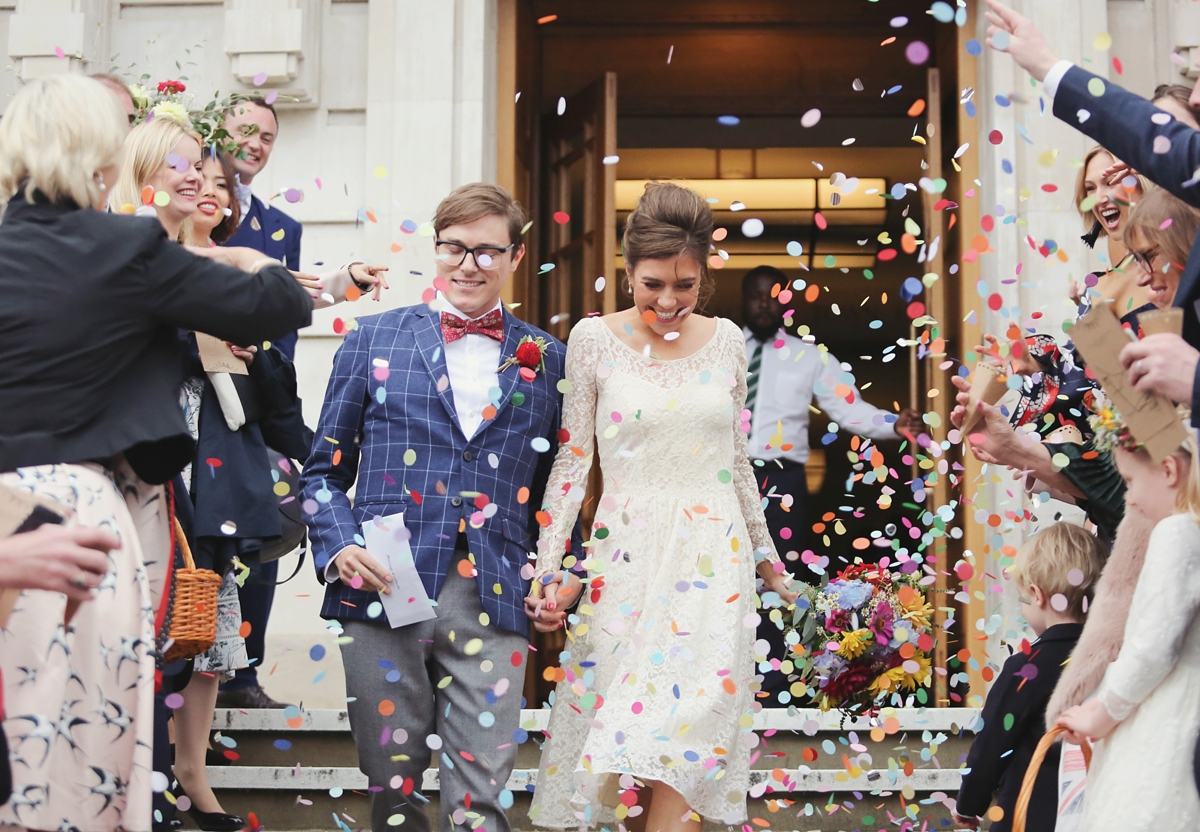 25 A vintage dress and colourful London wedding