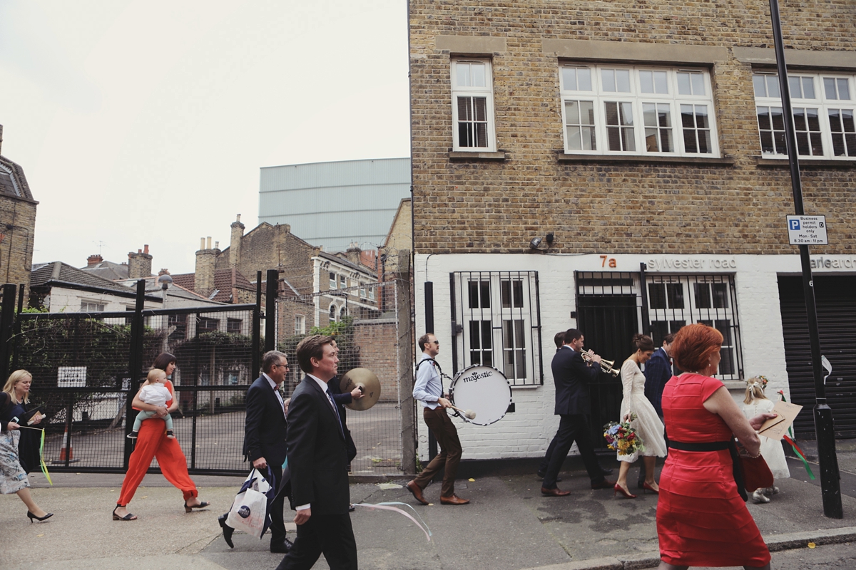 29 A vintage dress and colourful London wedding