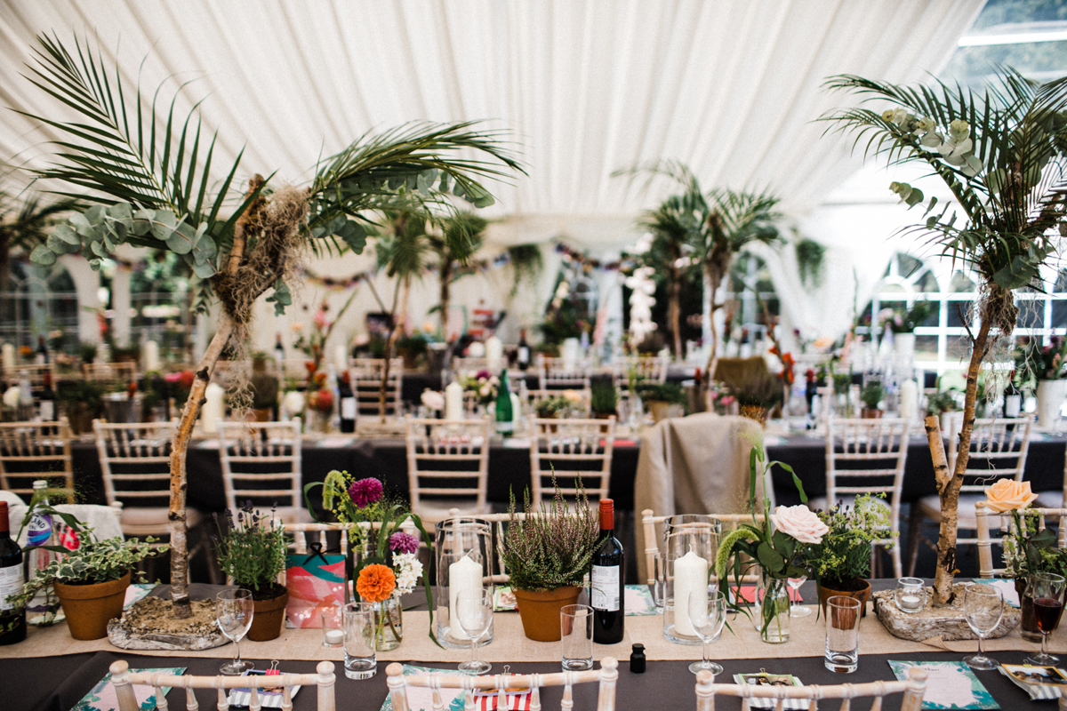37 Tropical inspired wedding reception