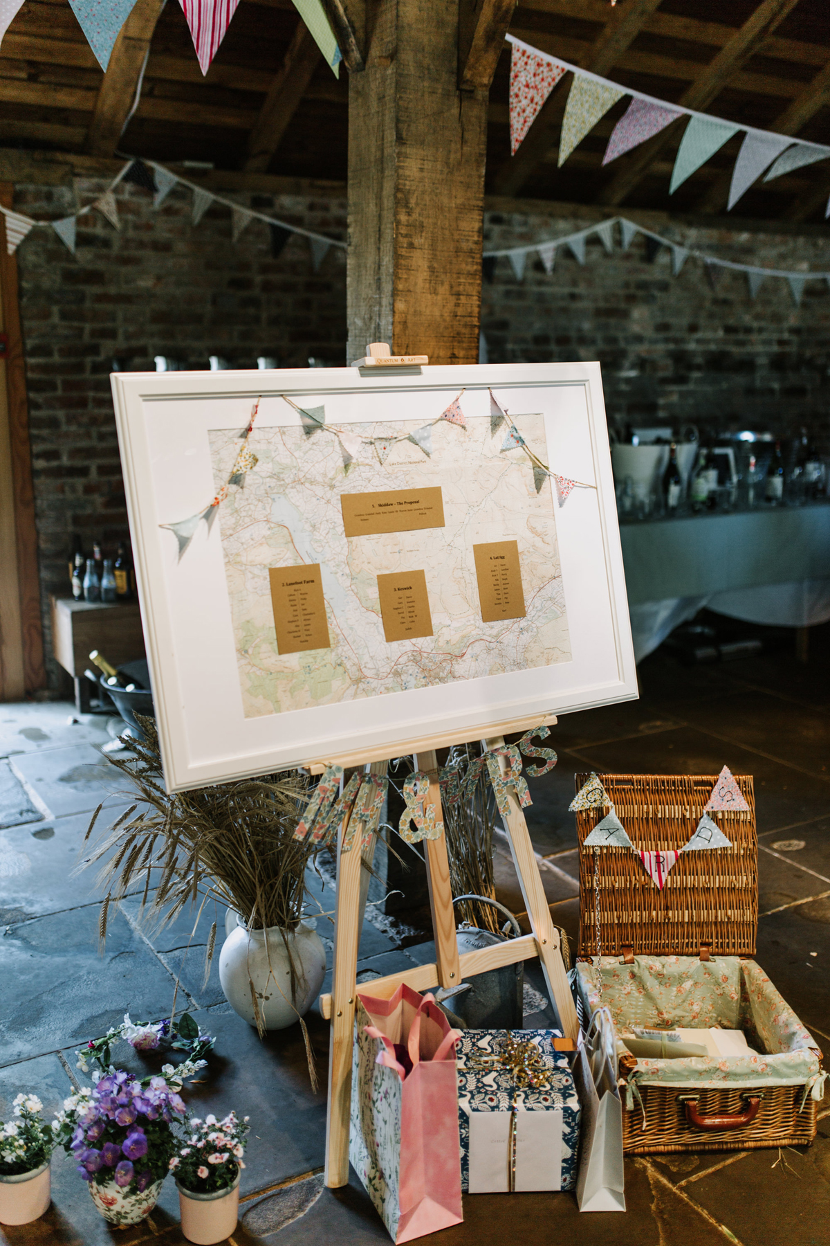 40 Brambly Hedge inspired wedding table plan
